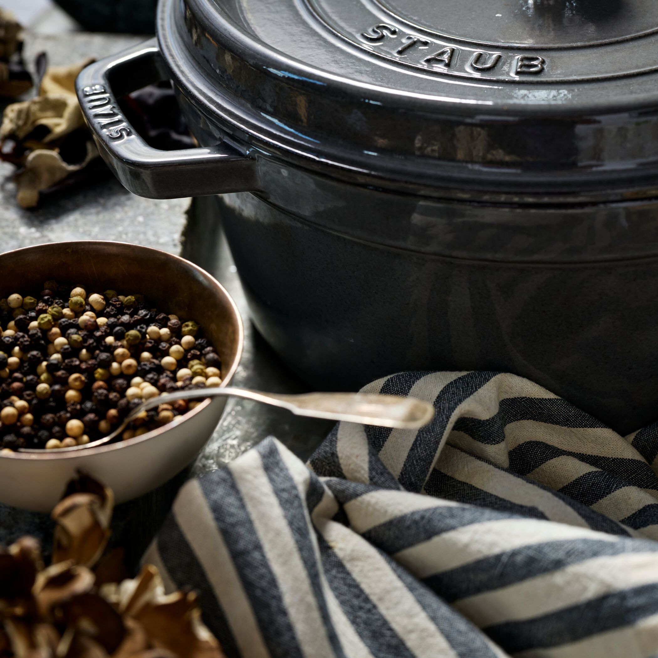 Buy Cast Iron 1.5 qt, Petite French Oven, Graphite Grey | STAUB