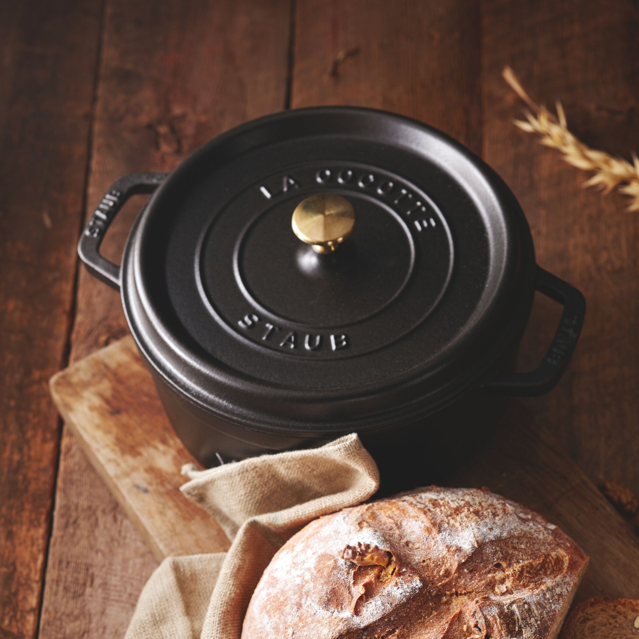 Buy Cast Iron 1.5 qt, Petite French Oven, Matte Black | STAUB