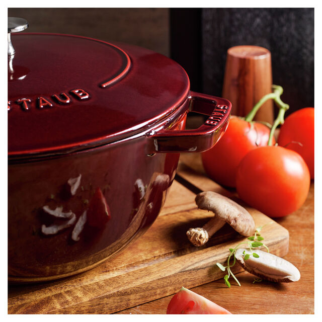 5 qt, Essential French Oven, Grenadine,,large