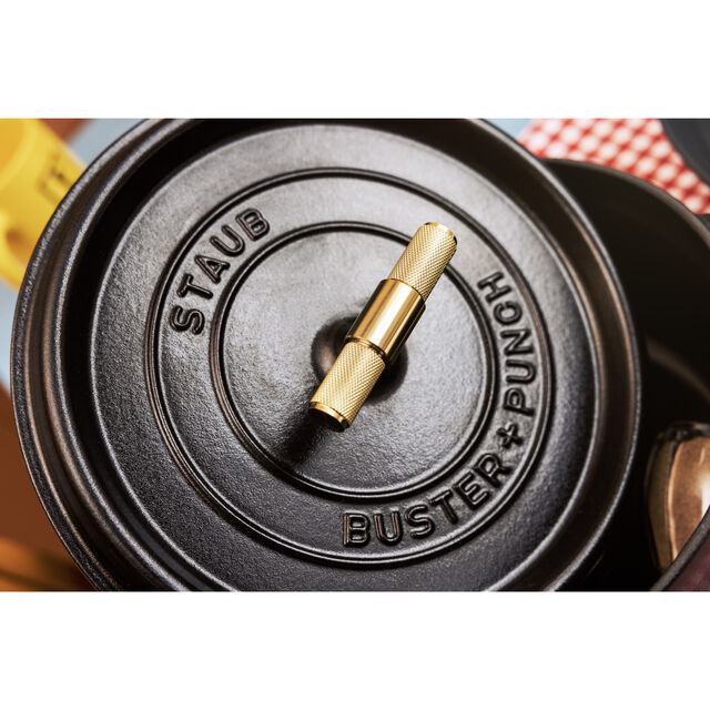 7 qt, Round, Dutch Oven Buster And Punch, Matte Black,,large