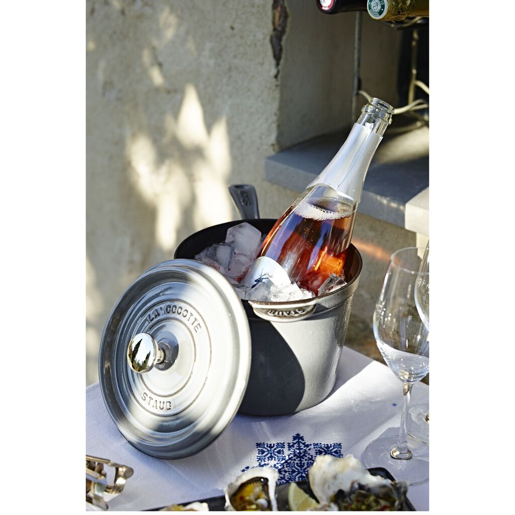3 qt Sauce Pan, Cast Iron ,,large