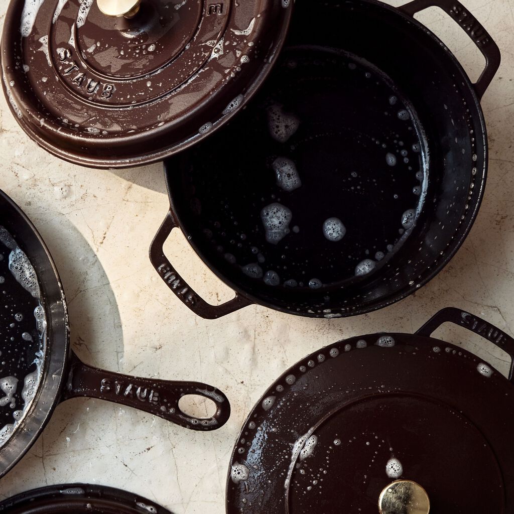 5.5 qt, Round, Dutch Oven, Matte Espresso,,large