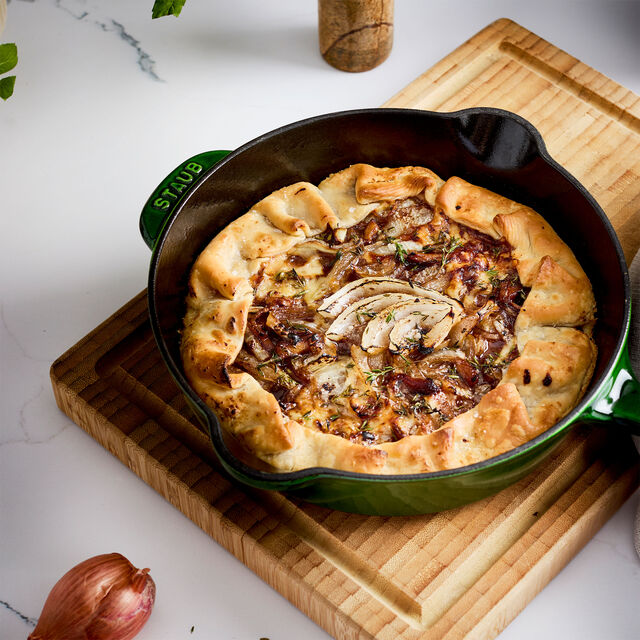 8.5-inch, Traditional Deep Skillet, Basil,,large