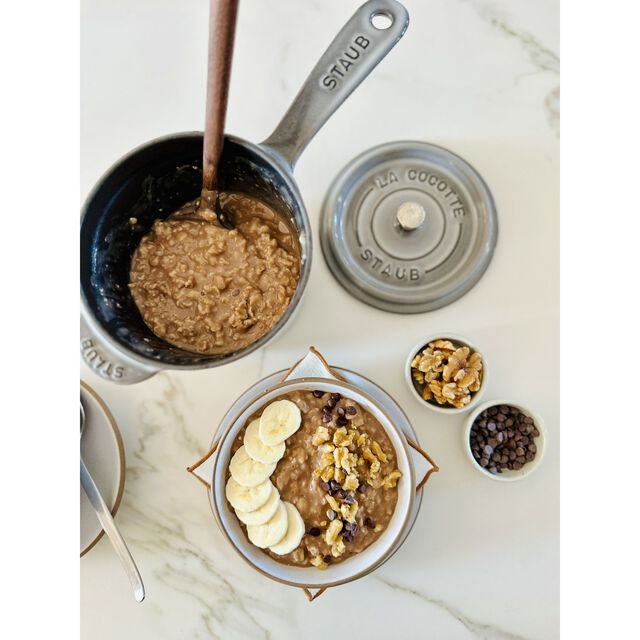 1.5 qt Sauce Pan, Cast Iron ,,large