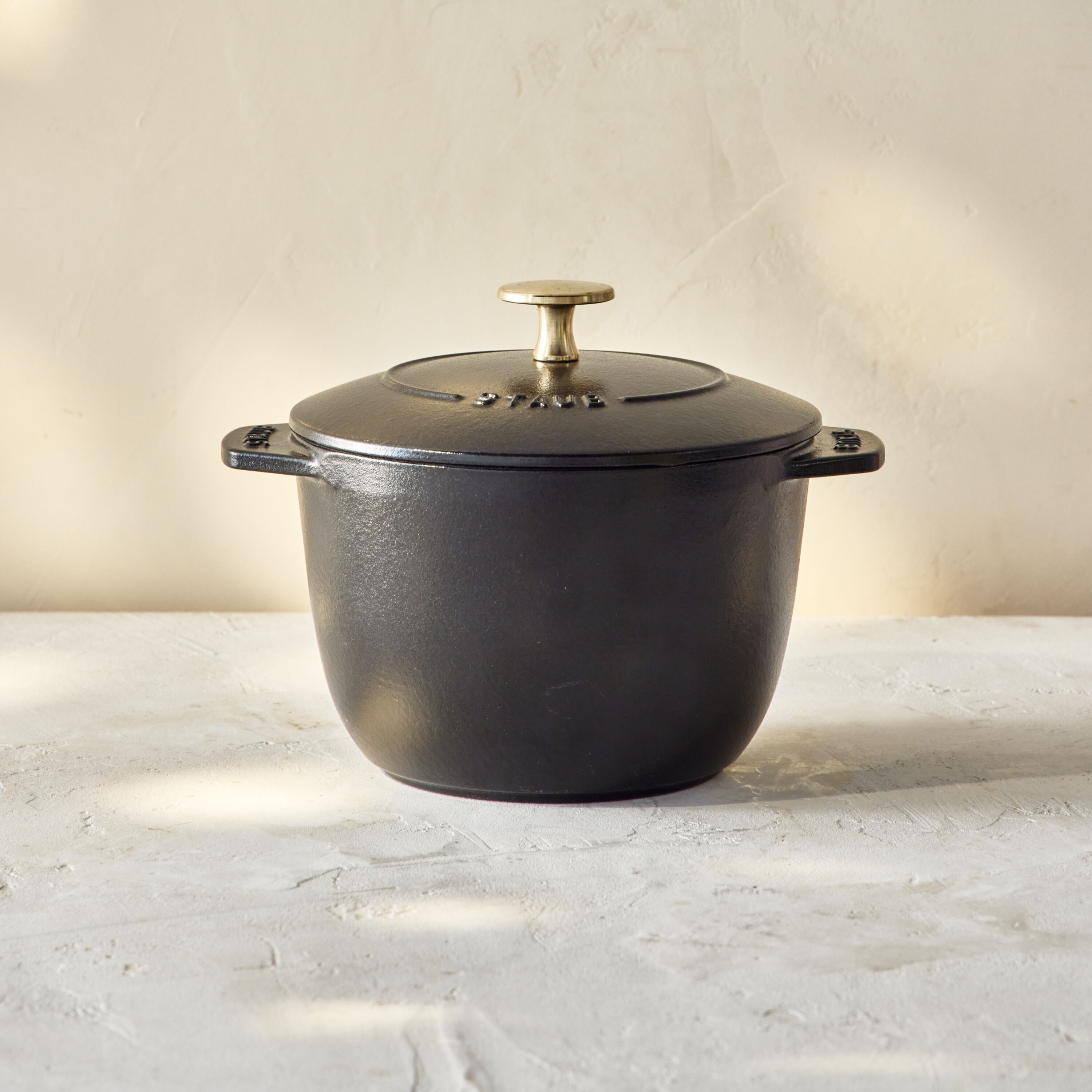 Buy Cast Iron 1.5 qt, Petite French Oven, Matte Black | STAUB