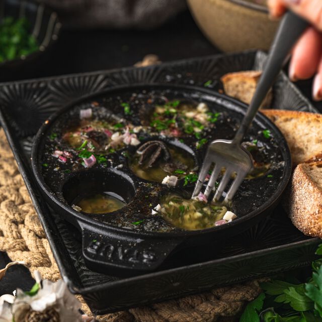 5.5-inch, Escargot Dish with six holes, Matte Black,,large