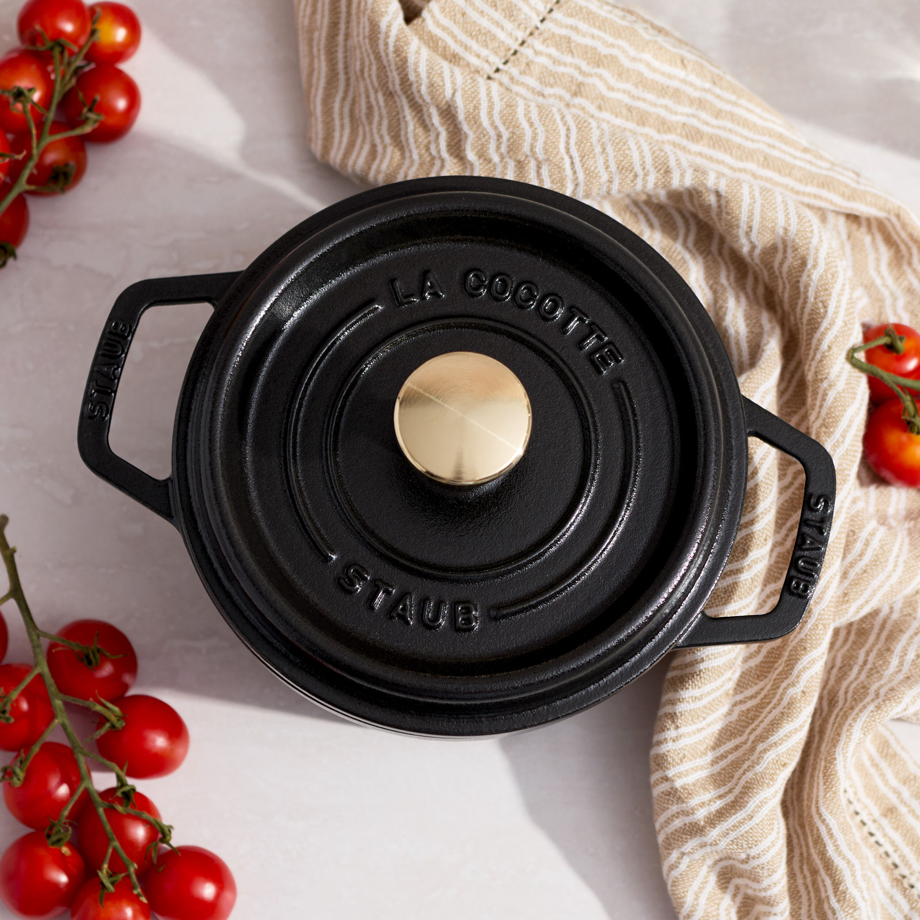 Buy Cast Iron 1.25 qt, Round, Dutch Oven, Matte Black | STAUB