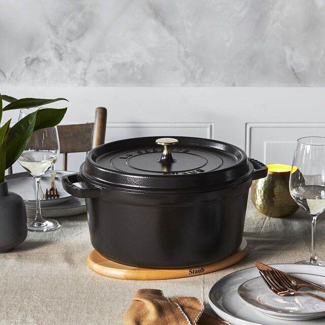 4 qt, Round, Dutch Oven, Matte Black,,large