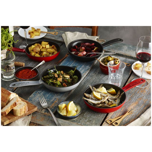 6.5-inch, Petite Frying Pan, Graphite Grey,,large