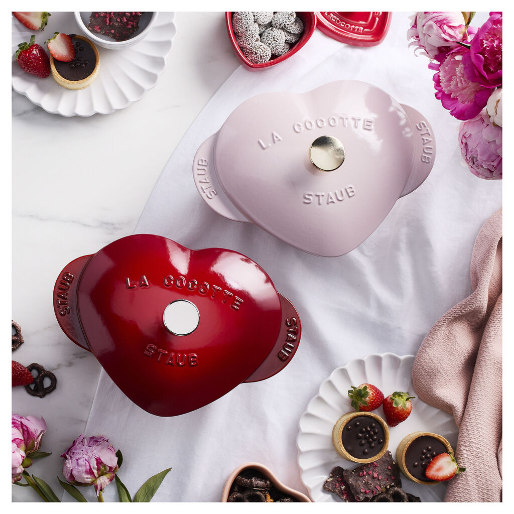 1.75 qt, Heart, Dutch Oven, Cherry,,large