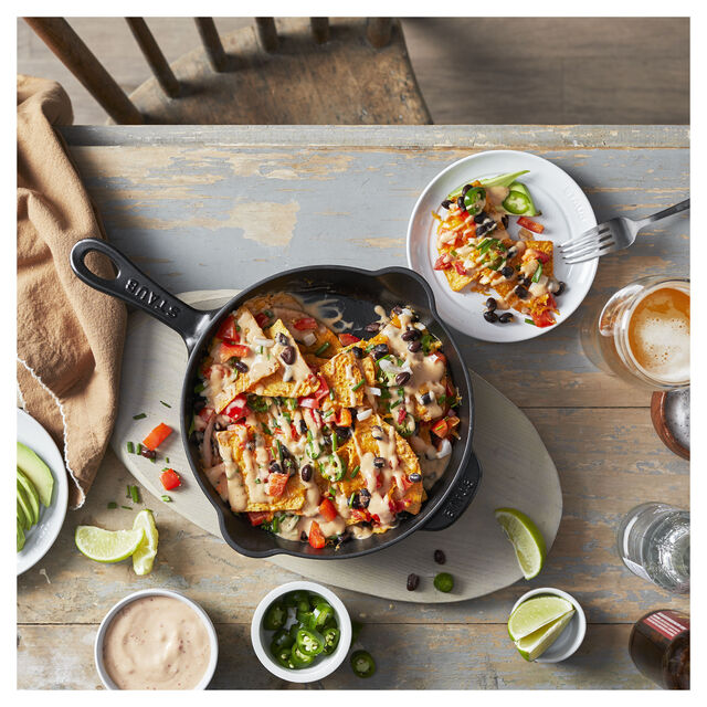 8.5-inch, Traditional Deep Skillet, Matte Black,,large