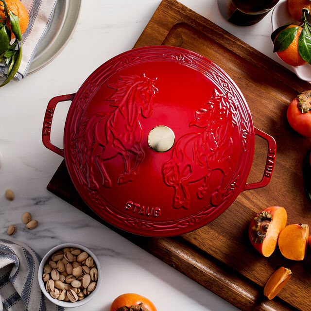 5 qt, Essential French Oven with Horse Lid, Cherry,,large